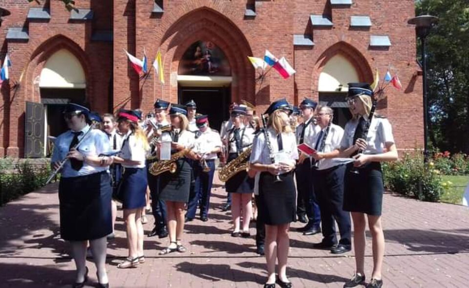 „Muzyka płynie z naszego serca do świata” – historia Orkiestry Dętej z gminy Dobre